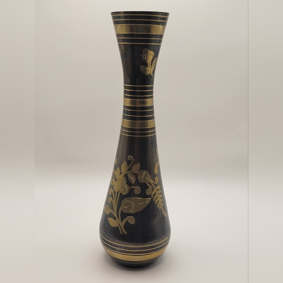 Accents Vintage Brass Vase Black And Gold Colores With Engraved